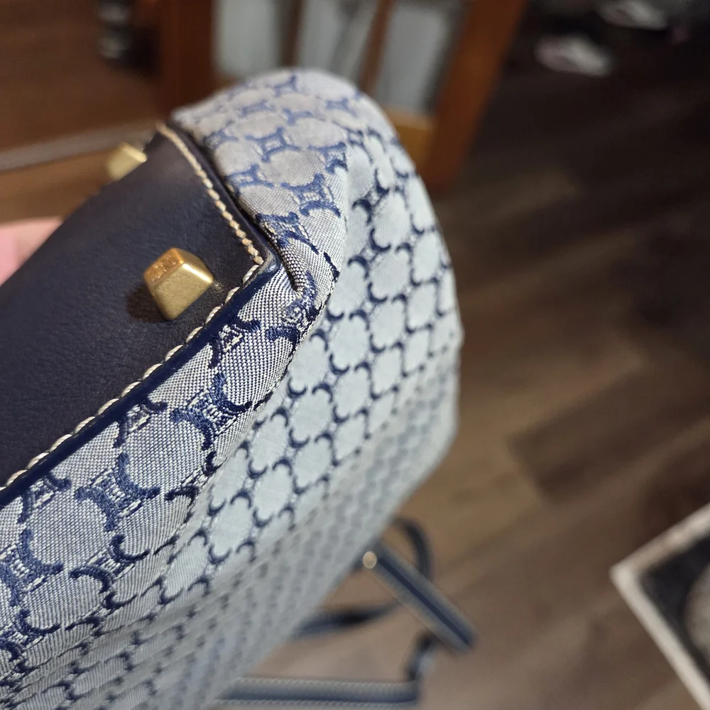 Celine Tote Bag - Picture 4 of 6